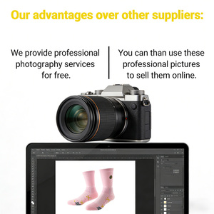 Calcetines deportivos para hombre antideslizantes con logotipo personalizado para correr, acampar, compresión acolchada, calcetines de agarre atléticos, longitud de la tripulación - Product Image 4