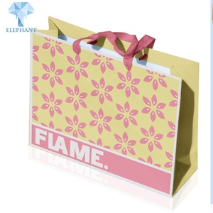 Environmental Certified Luxury Famous Brand Clothing <b>Sweet</b> Wedding Floral Gift Paper Bag Custom Print - Product Image 5