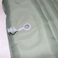 Matelas gonflable de camping extérieur en nylon 40D avec conception de gonflage simple, logo couleur personnalisé