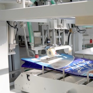 Machines d'emballage pour aliments pour animaux et aliments pour chats, machine d'emballage secondaire, machine de conditionnement en sachets, machine de traitement et d'emballage des aliments pour animaux - Product Image 4