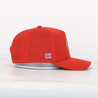 Casquette de baseball 5 panneaux en polyester de haute qualité avec logo en caoutchouc ou silicone, taille ajustable, bande anti-transpiration courante