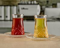 Vente chaude haute qualité cristal turc thé verres et soucoupes verre tasse et assiette pour thé fête cadeaux pendaison de crémaillère mariages