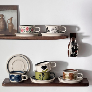 Service à café et thé finlandais vintage en porcelaine peinte à la main, motif floral, durable, style rétro, luxe léger, pour latte art - Product Image 3