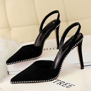 Vente flash - Chaussures élégantes pour femmes avec rivets et bride arrière - Chaussures de soirée sexy pour femmes - Sandales à talons hauts fantaisie - Product Image 1