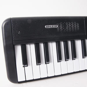 Piano electrónico portátil de 88 teclas con pantalla LCD y opciones de ritmo para Aprendizaje de principiantes y conciertos al aire libre - Product Image 4