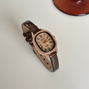 Reloj de lujo para mujer, esfera ovalada con incrustaciones de diamantes, correa de cuero, reloj de <span class=keywords><strong>cuarzo</strong></span> para estudiantes, compra a granel, regalos - Product Image 3