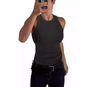 Vente en gros Débardeur slim court côtelé sans manches en tricot à col rond pour femmes - Product Image 6