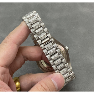 Reloj Deportivo Cronógrafo Automático de Lujo de Alta Gama 2025 para Hombre con Esfera Completamente Decorada con Diamantes, Logotipo Personalizado, Eta GPS, 41 mm, Resistente al Agua - Product Image 6