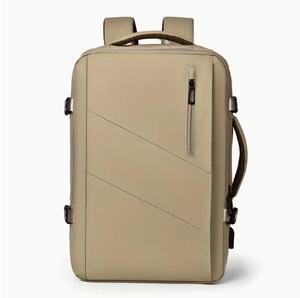 Zaino a spalla impermeabile espandibile in poliestere grande spazio da viaggio funzionale porta di ricarica USB porta USB disponibile - Product Image 4