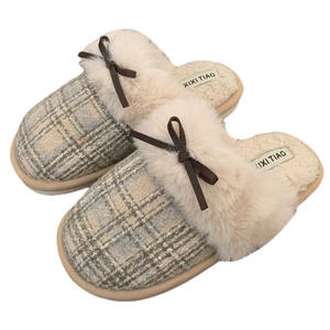 รองเท้าแตะลำลองฤดูหนาวแบบใหม่ น่ารักประดับโบว์  วัสดุ PVC ชุดคู่รัก - Product Image 4