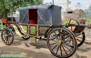 Carruaje de Caballos de Lujo Estilo Inglés, Decoraciones Portátiles para Bodas en Venta - Product Image 3