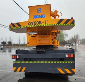 Grue sur chenilles télescopique d'occasion 50 tonnes XCM-G QY50K5A 2023 – Composants essentiels : Moteur, Boîte de vitesses, Pompe, PLC - Product Image 6