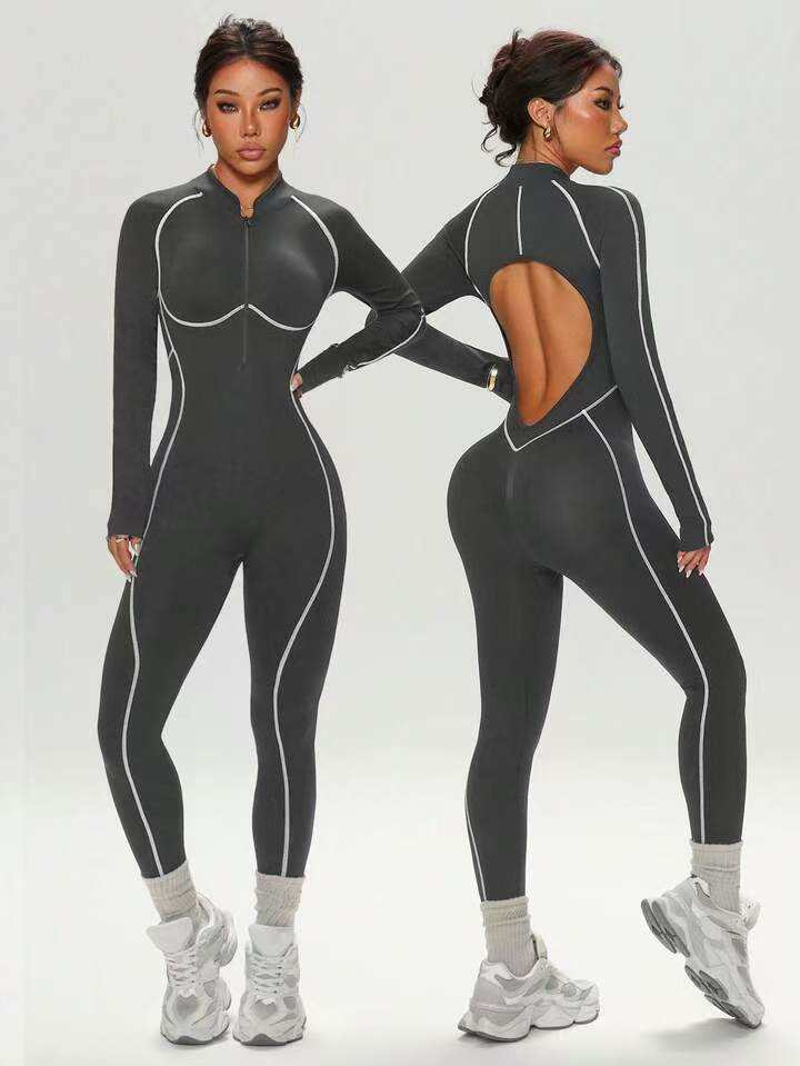 สีเทาเข้ม