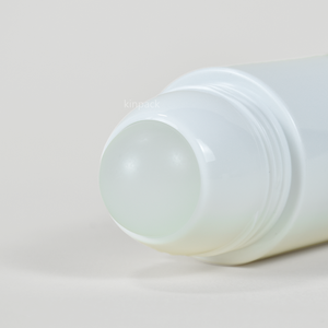 50ml 75ml Vacío Reemplazable Plástico Blanco Recto Protector Solar Crema Rollo en Botella Con Bolas De Plástico - Product Image 4