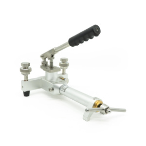 Calibrador Neumático Portátil YWQ-1432 con Material SS316, Protección IP65, Rango de Calibración de Manómetro de 0.095~2.5~4~6MPa YWQ - Product Image 4