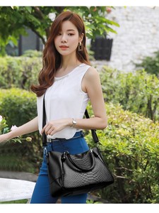 Bolsos cruzados de diseño de moda, bolsos de hombro de cuero PU de alta calidad, bolsos de mano casuales de lujo para mujer - Product Image 4