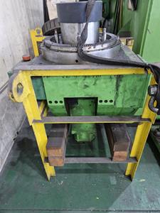 Centre d'usinage à portique 5 axes personnalisé avec conception à poutre fixe optimisée pour la production de pièces automobiles, prêt à être expédié - Product Image 3