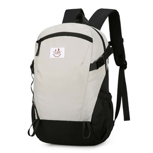Mochila Unisex Casual de Nylon Impermeable de 16L para Uso Diario y Viajes, Verde Beige - Product Image 4