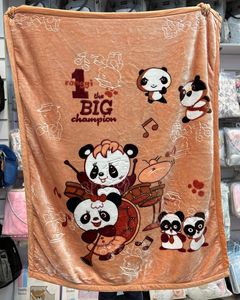 Couverture d'emmaillotage en flanelle 100% polyester pour enfants à prix réduit Couverture de réception en flanelle imprimée de dessins animés de taille personnalisée - Product Image 3