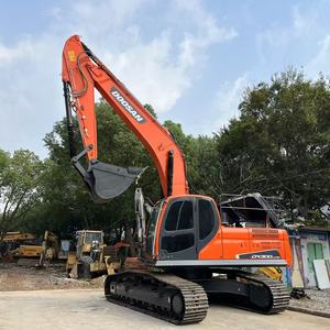 Excavatrice d'occasion DOOSAN 300-9C de haute qualité, modèle 2023, 30 tonnes, 90 % neuve, à bas prix, avec pompe et engrenages Kawasaki, fournie par la Corée - Product Image 4