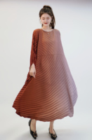 Robe Abaya musulmane avec plis Issey Miyake, ample, confortable, respirante, pour fêtes, mariages, trajets quotidiens, boutique