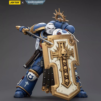 Figura de Acción Coleccionable JOYTOY Warhammer: Ultramarines Horus Torvald con Espada Mágica, Escudo de Tormenta y Pistola Bolt