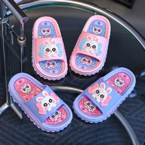 Vente en gros de pantoufles pour enfants pantoufles Lapin dessin animé d'été pour garçons et filles pour enfants - Product Image 3
