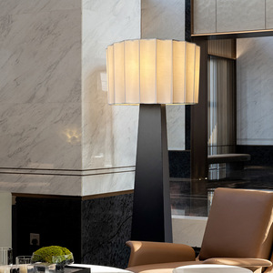 Lámpara de Pie Decorativa Vintage de 163 cm, Negra, de Madera y Tela, LED, Altura Ajustable, Iluminación para Sala de Estar y Dormitorio - Product Image 2