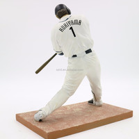 Figur Pemain Baseball Polyresin Multi-Warna Buatan OEM - Ukuran Dapat Disesuaikan Dekorasi Rumah