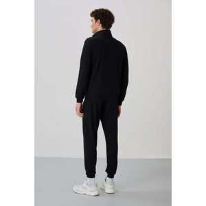 ชุดวอร์มสีดำสำหรับผู้ชาย Anton ชุดลำลองระบายอากาศได้ดี กางเกงจ็อกเกอร์และเสื้อแจ็คเก็ตสำหรับผู้ใหญ่ - Product Image 1