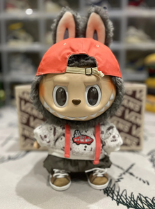 Labubu ของแท้ 100% POPMART Labubu X <span class=keywords><strong>Vans</strong></span> 38ซม. คอลเลคชั่นพิเศษ รองเท้า เสื้อผ้า และของสะสม - Product Image 4