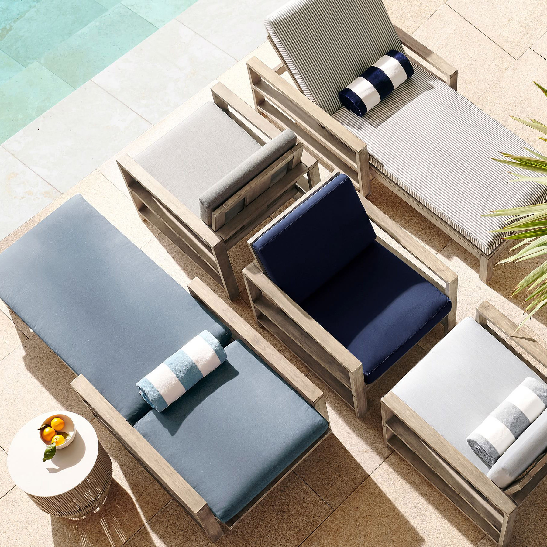 Simple hotel pool chaise furniture summer beach day bed outdoor sun loungers with cushion