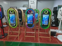 Espejo Mágico Ovalado de Madera para Fotos, Espejo de Vidrio de 40 Pulgadas con Pantalla Táctil de 21.5 Pulgadas y Luz LED para Eventos