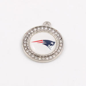 Colgantes de Joyería Personalizados al por Mayor, Dijes de Pulsera con el Logotipo de los 32 Equipos de la NFL, Pequeños Colgantes, Accesorios de Adorno para Manualidades - Product Image 5