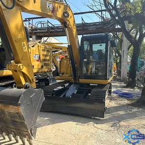 Excavadora de cadenas usada Caterpillar de 7 toneladas, modelo 2022, de Japón, oficialmente en venta, con motor y caja de cambios de calidad excepcional. - Product Image 2