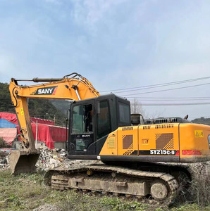 Excavatrice Sany SY215C d'occasion de Chine, 21 tonnes, de taille moyenne, sur chenilles, pour travaux de terrassement et construction municipale - Product Image 5