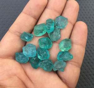 25 pièces d'apatite bleue naturelle en vrac, pierre brute non traitée à la main, fabrication de bijoux bleus en gros - Product Image 5