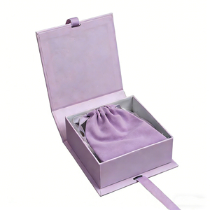 Boîte à bijoux élégante personnalisée en <span class=keywords><strong>carton</strong></span> avec gaufrage, revêtement UV, doublure en éponge, boîte rigide en forme <span class=keywords><strong>de</strong></span> livre rose <span class=keywords><strong>pour</strong></span> l'emballage <span class=keywords><strong>de</strong></span> montres en cadeau - Product Image 1