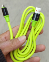 Câble de données Type-C à charge ultra-rapide 240W avec gaine tressée compatible avec les téléphones VIVO, OPPO, Honor et la recharge en voiture