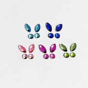 En stock Brillante Blanco Azul Verde <span class=keywords><strong>Rosa</strong></span> Rojo 2x4mm Diseño <span class=keywords><strong>de</strong></span> mariposa <span class=keywords><strong>Diamante</strong></span> <span class=keywords><strong>de</strong></span> imitación <span class=keywords><strong>Diamante</strong></span> Diente Gemas - Product Image 2