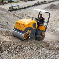 Compacteur routier autoporté de 2,5 tonnes avec tambour avant, vibration hydraulique et propulsion arrière pour travaux de réparation de chaussées