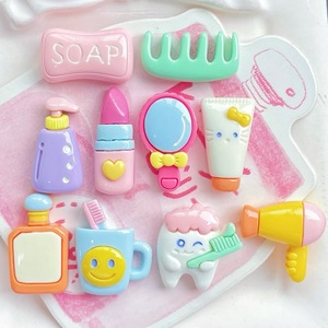 Accesorios de Resina Brillante Life Creative Toiletries: Vaso para Dientes, Limpiador, Lápiz Labial, Adornos para el Cabello, Pinzas para el Cabello, Dijes para Fundas de Teléfono - Product Image 2
