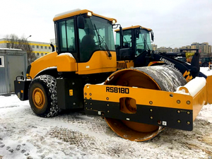 ลูกกลิ้งดรัมถนนแบบเดี่ยวระบบไฮดรอลิกขนาด18ตัน <span class=keywords><strong>RS8180</strong></span>พร้อมกำลัง118kW สำหรับการปูถนน - Product Image 6