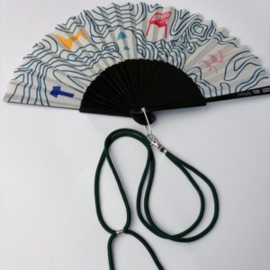 Prezzo di fabbrica 2025 ventilatore in legno pieghevole su misura 23cm 26cm da portare via i ventilatori a mano con cordini a tracolla per regalo - Product Image 1