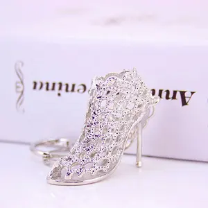 LLavero de Metal con diamantes de imitación para mujer, zapatos de tacón alto de alta calidad