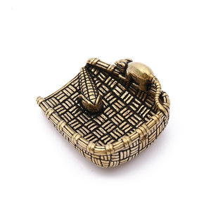 Porte-clés pendentif en laiton avec motif Fu et cinq grains, style rétro, accessoire pour voiture ou sac - Product Image 5