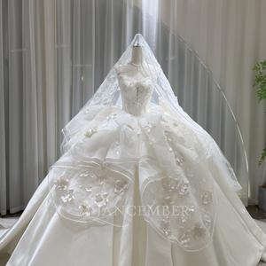 Modern Embroidered Ball Gown Floor-Length <b>Wedding</b> Lace Appliques Floral Print Long Sleeves Sweetheart Neckline Backless Chapel - Product Image 2