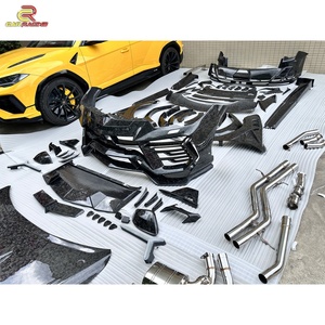 Kit de Carrocería de Fibra de Carbono Forjada Semi-Seca Estilo MSY Gen III con Parachoques, Guardabarros, Capó, Alerón y Escape para Lamborghini URUS - Product Image 2