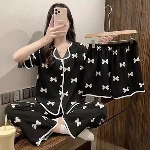 Conjunto de tres piezas de poliéster transpirable para <span class=keywords><strong>mujer</strong></span>, estilo Ins, <span class=keywords><strong>pijama</strong></span> holgado con estampado de cerezas y lazos, cuello con solapa. - Product Image 4