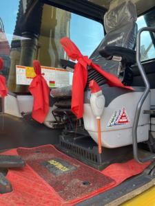 Excavatrice moyenne Komatsu PC130 de 13 tonnes avec moteur Cummins, engrenages et pompe pour une utilisation intensive en location et pour les projets gouvernementaux - Product Image 2